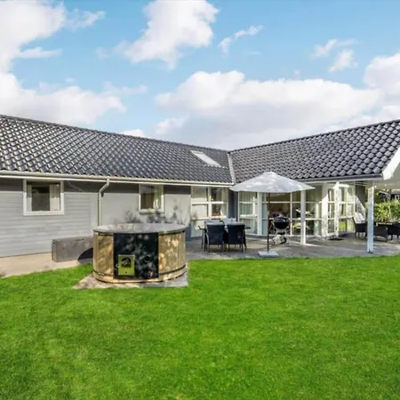 بيت للعطل Sl366-slagelse-drosselbjergvej-82 *